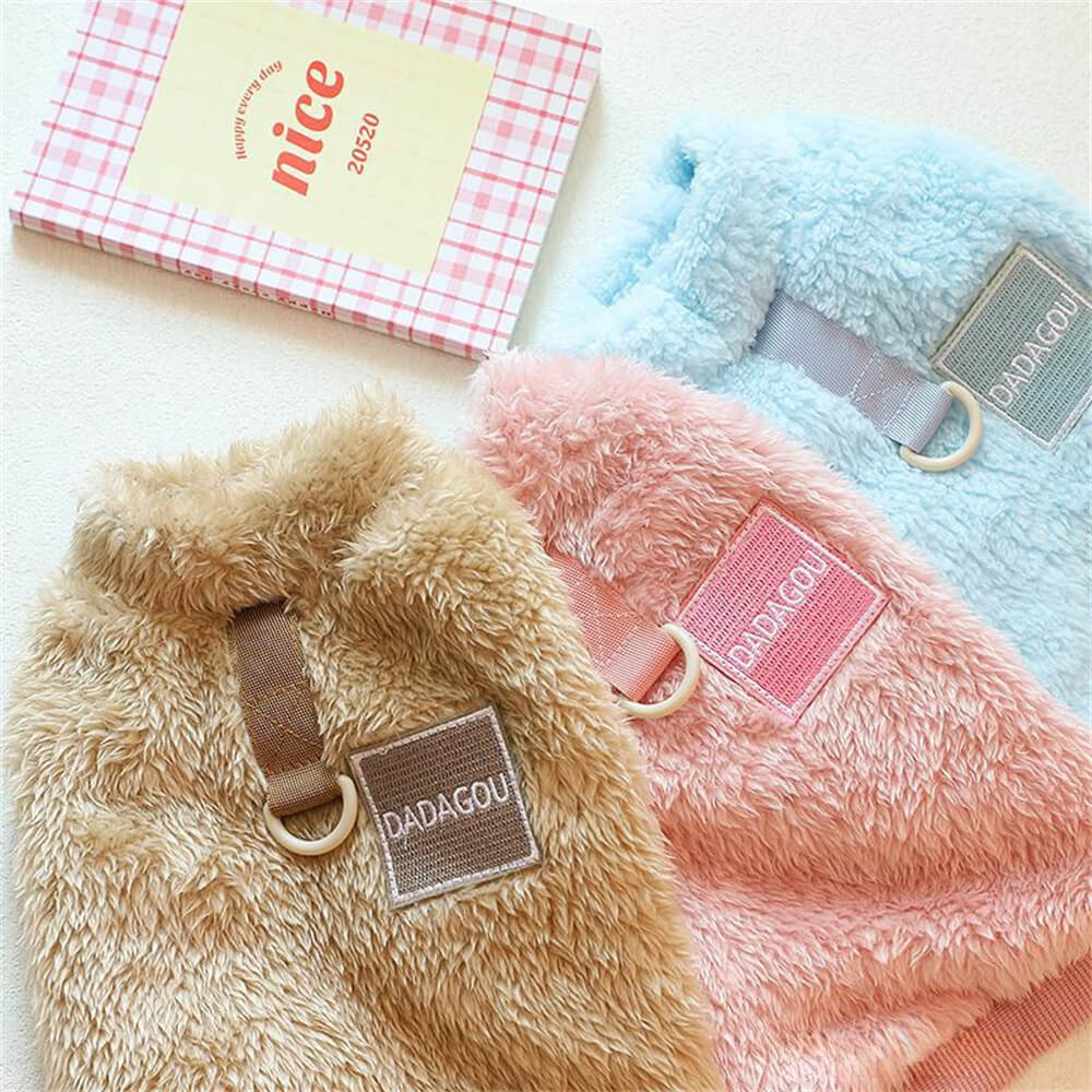 Chaleco de perro difuso cómodo y elegante: perfecto para caminatas de invierno