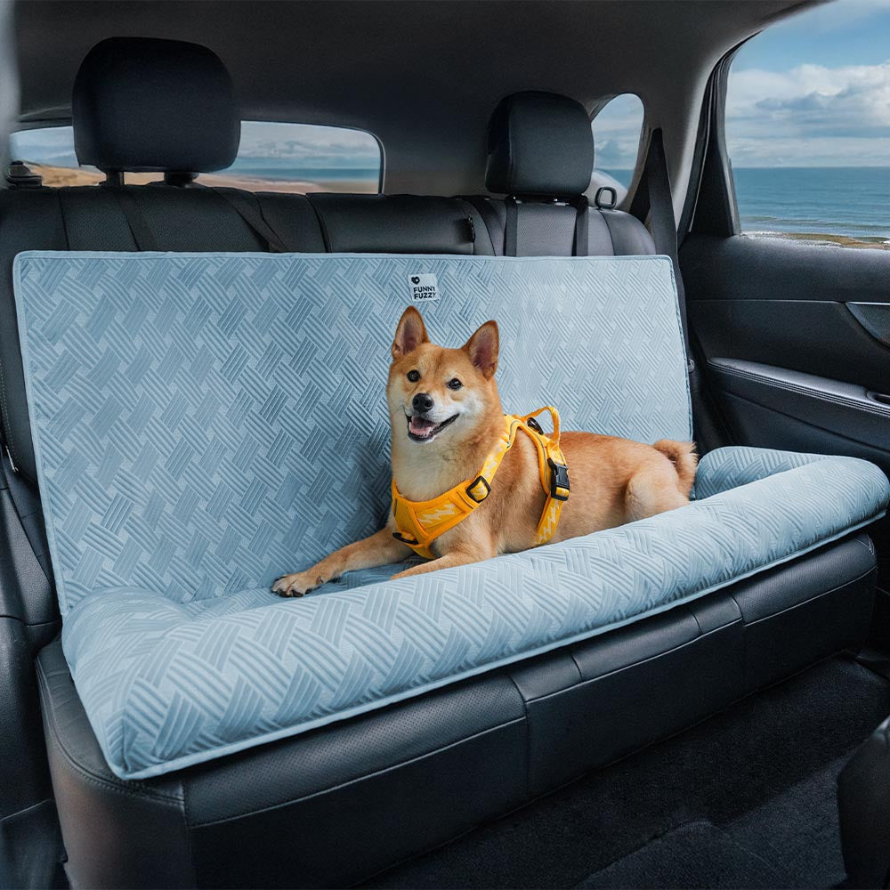 Cojín de viaje refrigerante para perro grande con seguridad para el asiento trasero del automóvil - Chill Rover