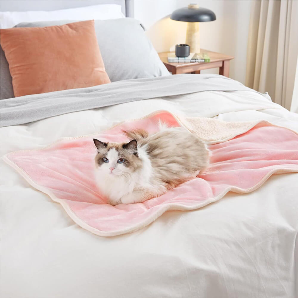 Manta de felpa reversible para mascotas, acogedora y protectora