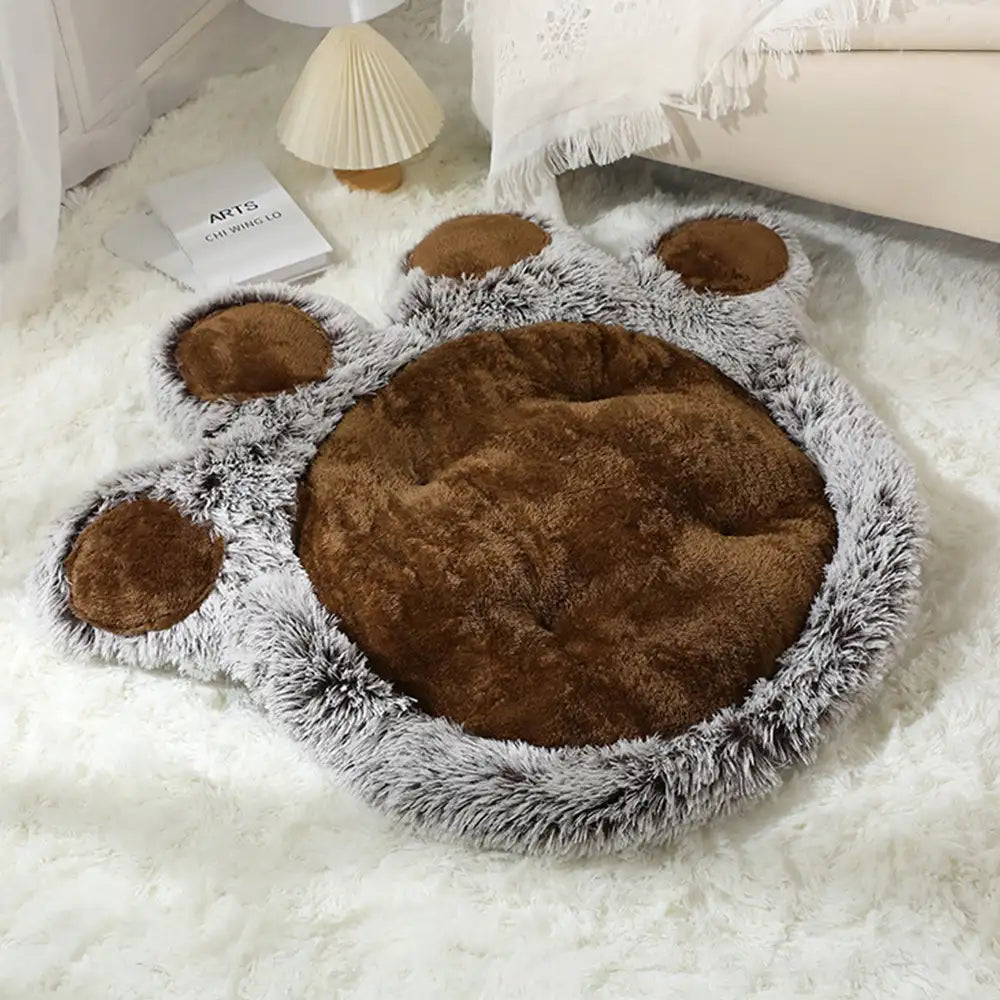 Alfombrilla de mascota grande y cómoda de felpa suave con forma de pata de oso