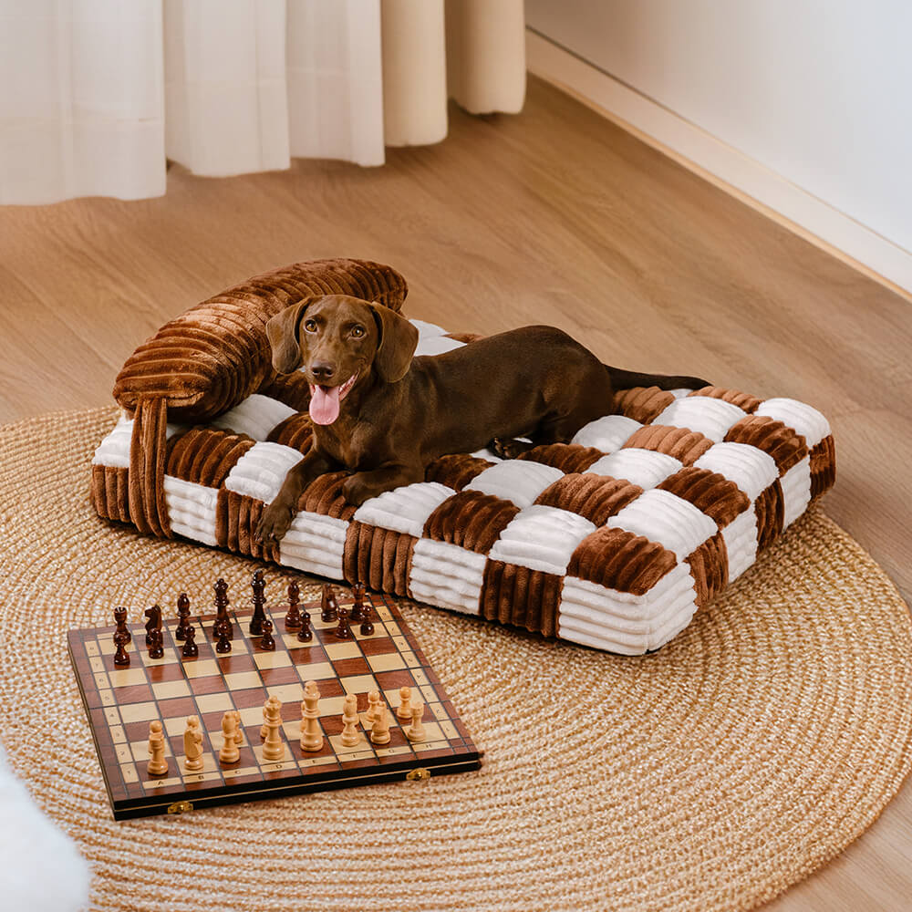 Cama de perros de soporte ortopédico de ajedrez de felpa hecha a mano con almohada