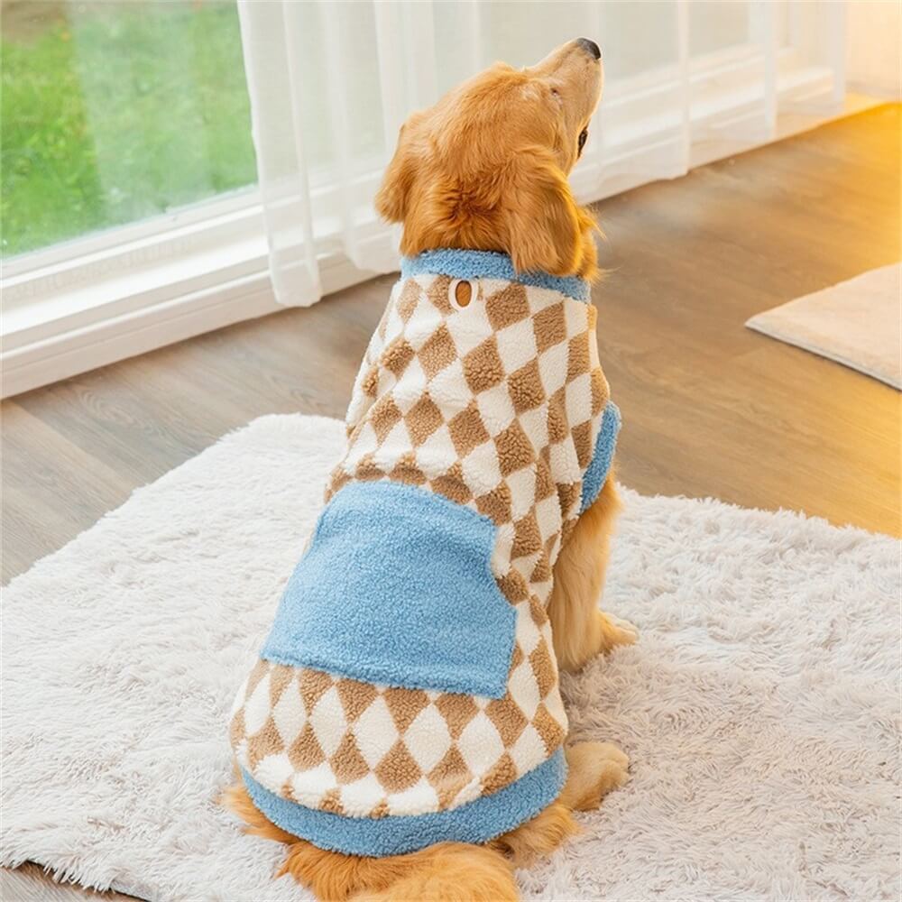 Suéter acogedor con diseño de rombos para perros y bolsillo, disponible en dos colores