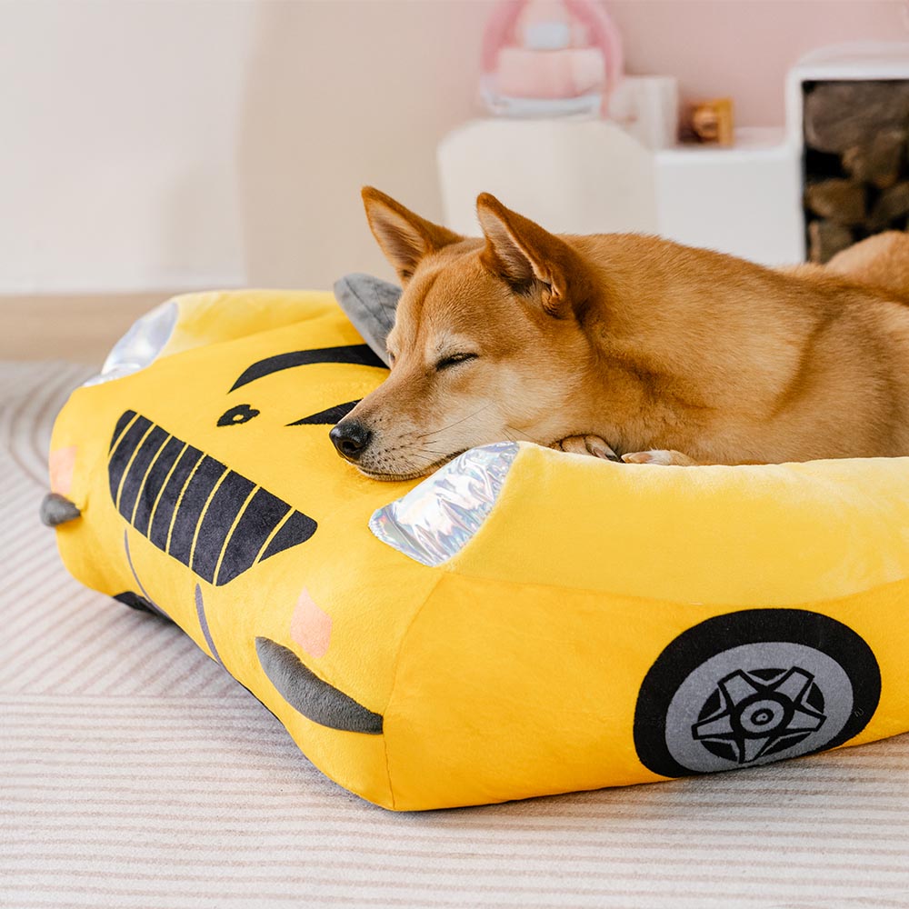 FUNNYFUZZY - Cama para perros con soporte para coche de carreras elegante - Glamour Drive