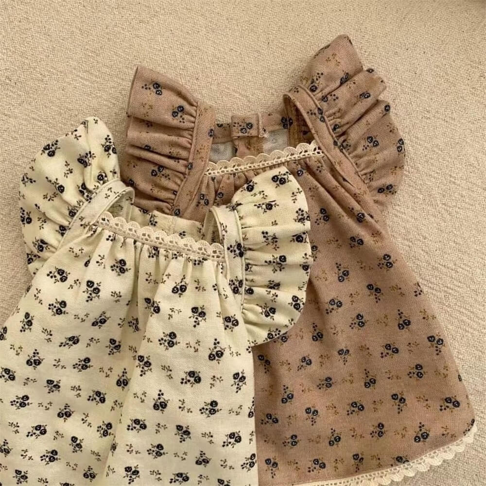 Encantador vestido vintage con estampado floral para perros: perfecto para salidas con estilo