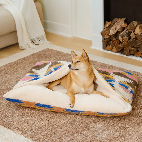Cama de perros relajante de la cueva reversible para toda la temporada - Hugsack
