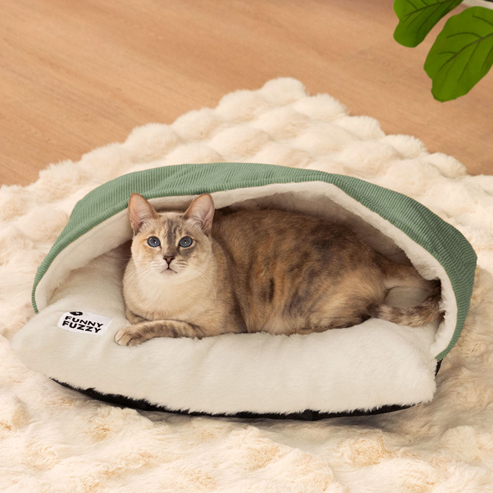 Cama de gato ultra suave y difuso gatito