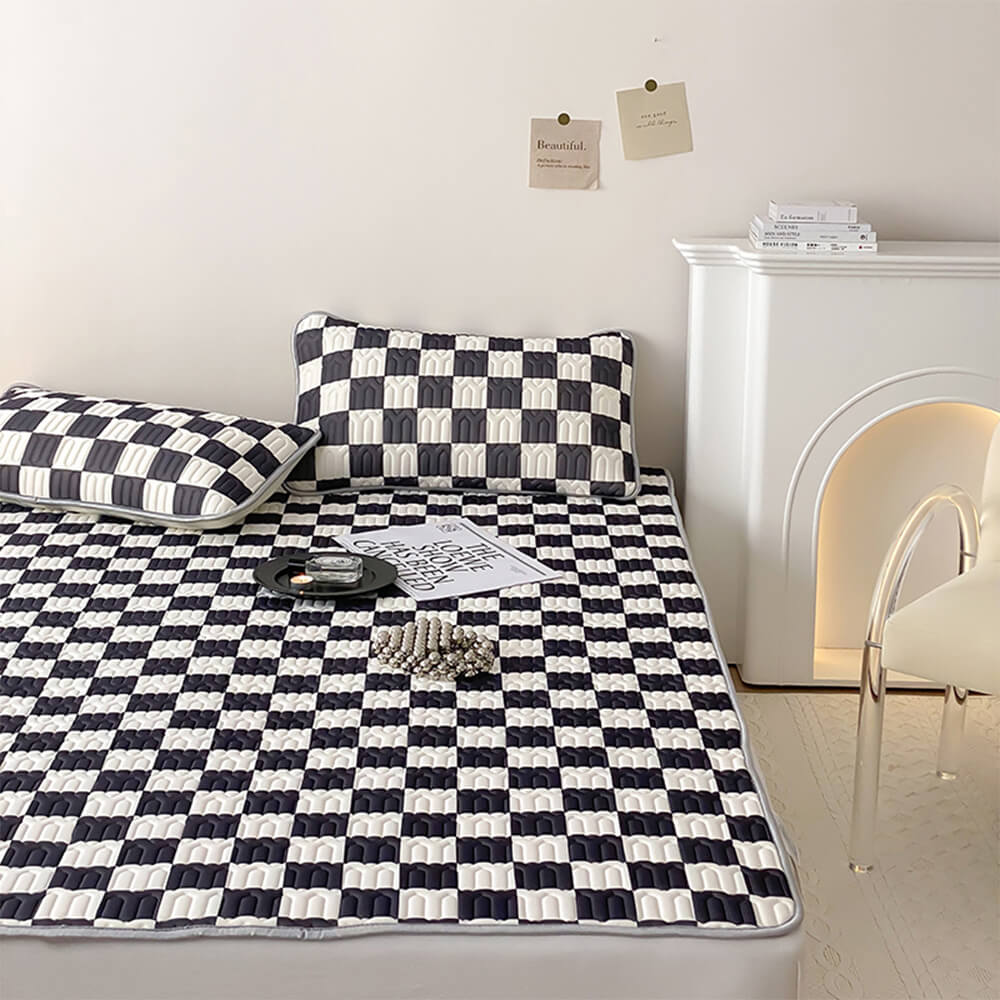 Checkerboard Latex Ice Silk Bedding Mattress & Shams 3 Piece Set