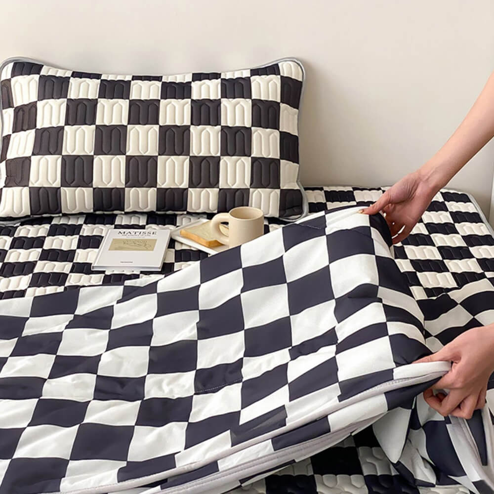 Checkerboard Latex Ice Silk Bedding Mattress & Shams 3 Piece Set