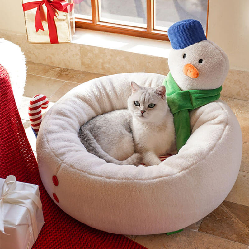 Cama acogedora para gatos con forma de muñeco de nieve navideño