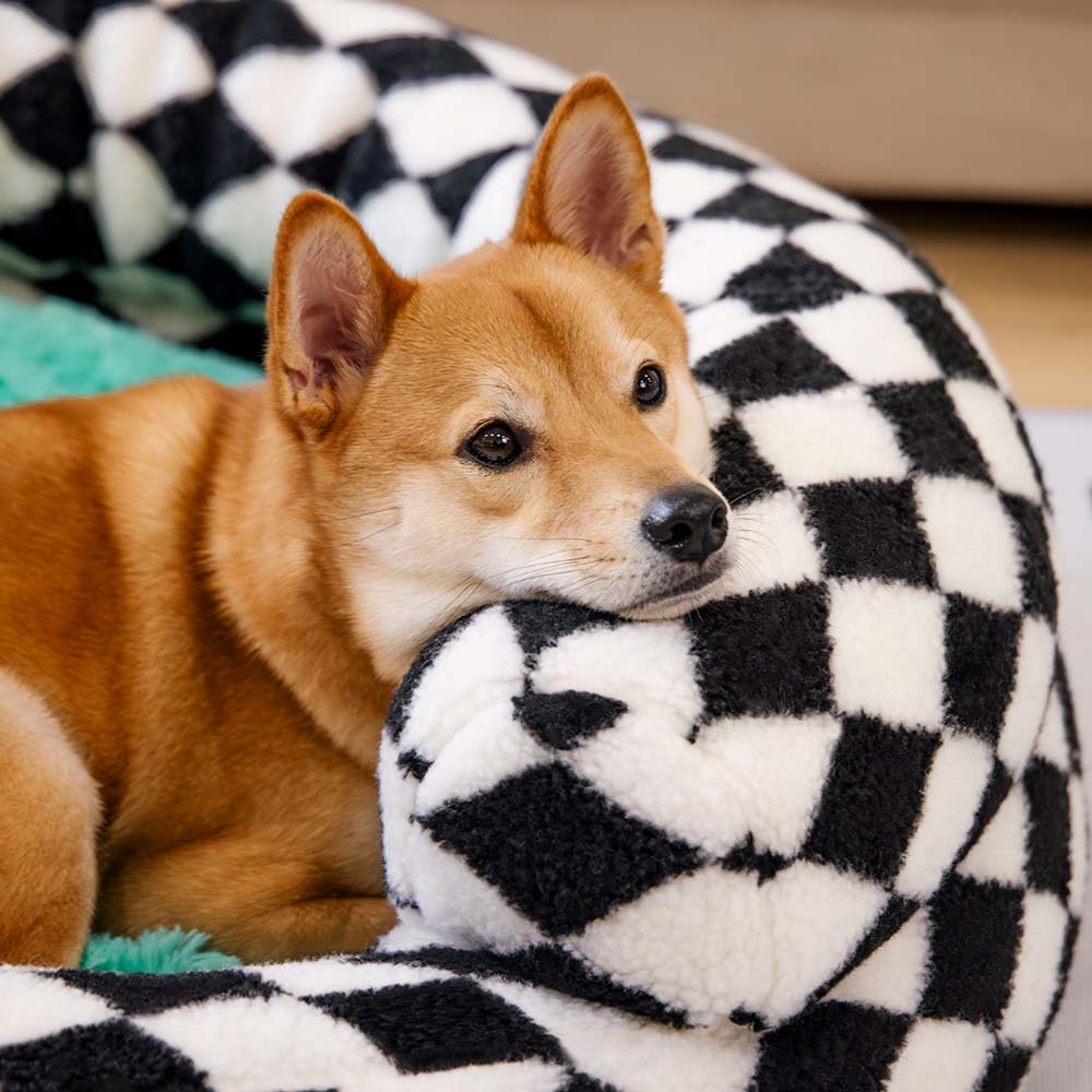 Cama para perros clásica lavable con diseño de donut y diseño de rombos - Cozy Haven