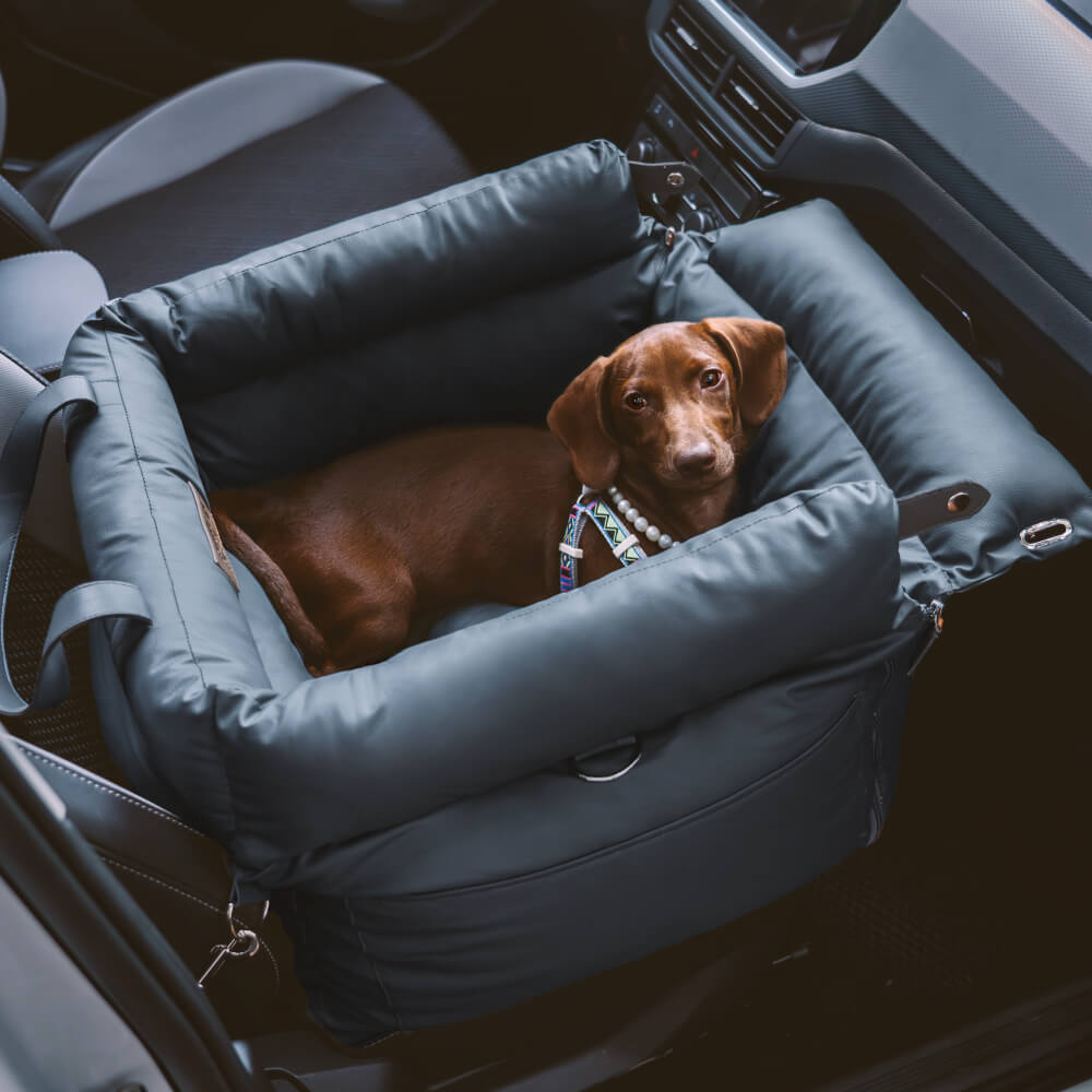 Cama elevada de asiento para perros de cuero sintético de lujo: Urban Voyager