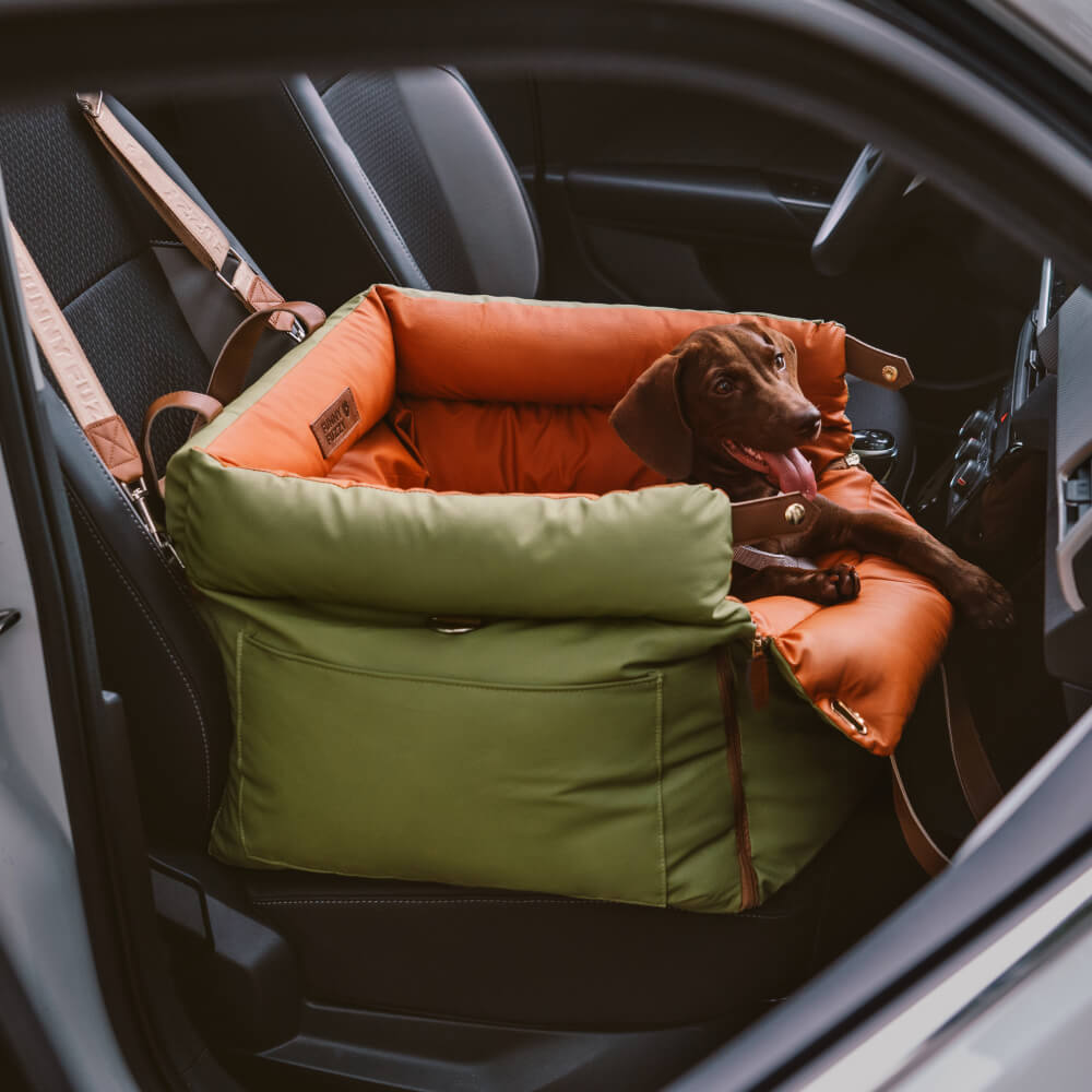 Cama elevada de asiento para perros de cuero sintético de lujo: Urban Voyager