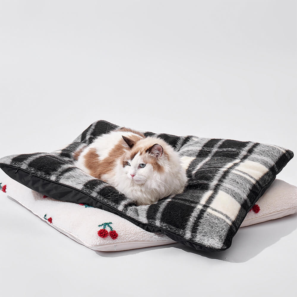 Alfombrilla de nailon impermeable y acogedora de doble cara para perros y gatos con diseño de cerezas