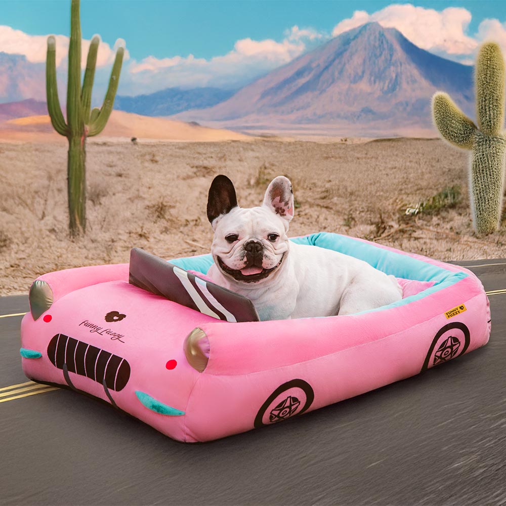 FUNNYFUZZY - Cama para perros con soporte para coche de carreras elegante - Glamour Drive