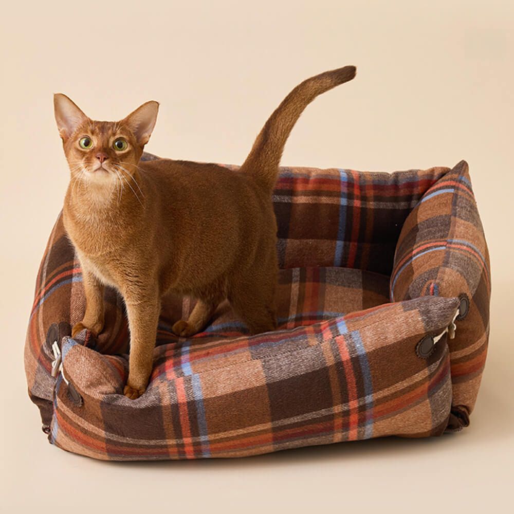 Cama para perros y gatos reversible suave y expandible a cuadros con botón de cuerno