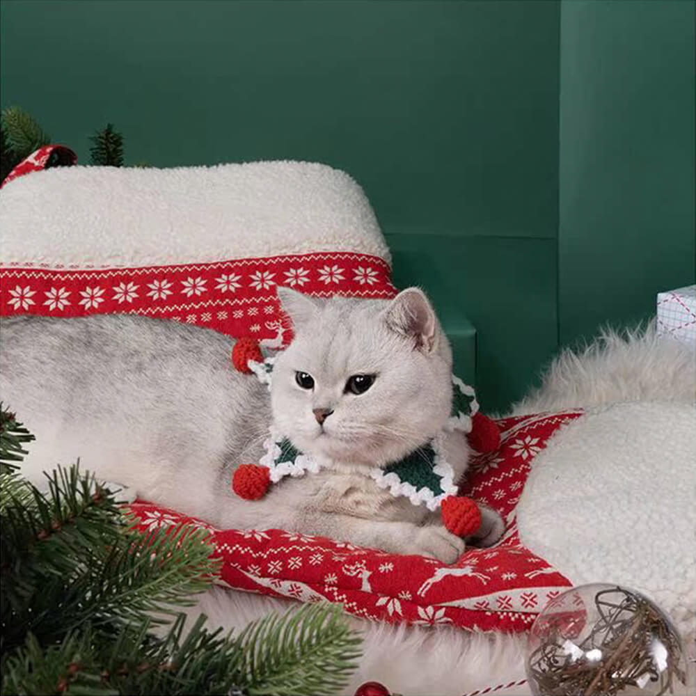 Saco de dormir semicerrado y cálido para mascotas con decoración multifuncional de medias navideñas