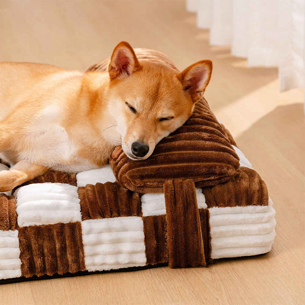 Cama ortopédica para perros con soporte de tablero de ajedrez de felpa hecha a mano con almohada