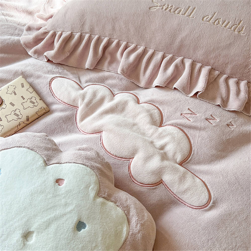 Juego de sábanas bordadas Milk Velvet Cloud Comfort con faldón de cama