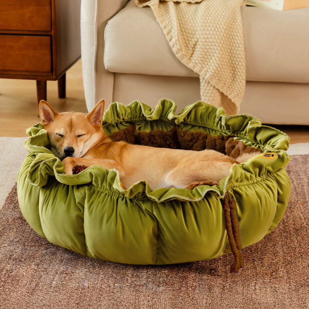 Cama para perros ajustable y relajante inspirada en la naturaleza: nido de felpa