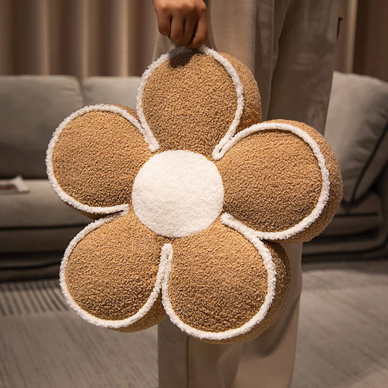 Almohada decorativa con flores de peluche