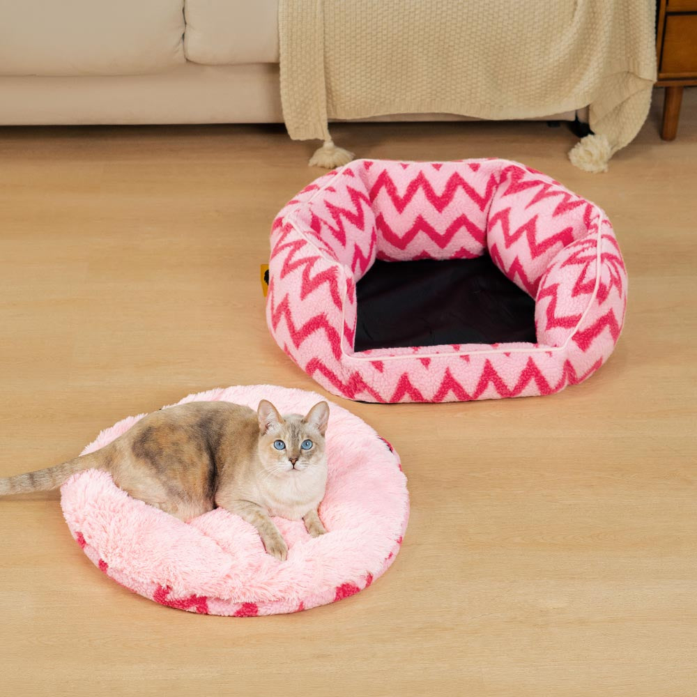 Cama para gatos de chevrón Plush Retreat - El abrazo cálido