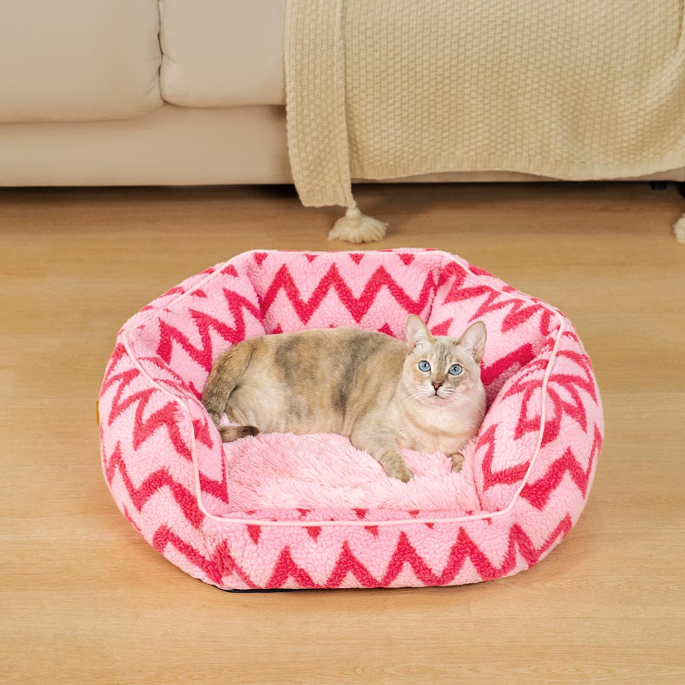 Cama para gatos de chevrón Plush Retreat - El abrazo cálido