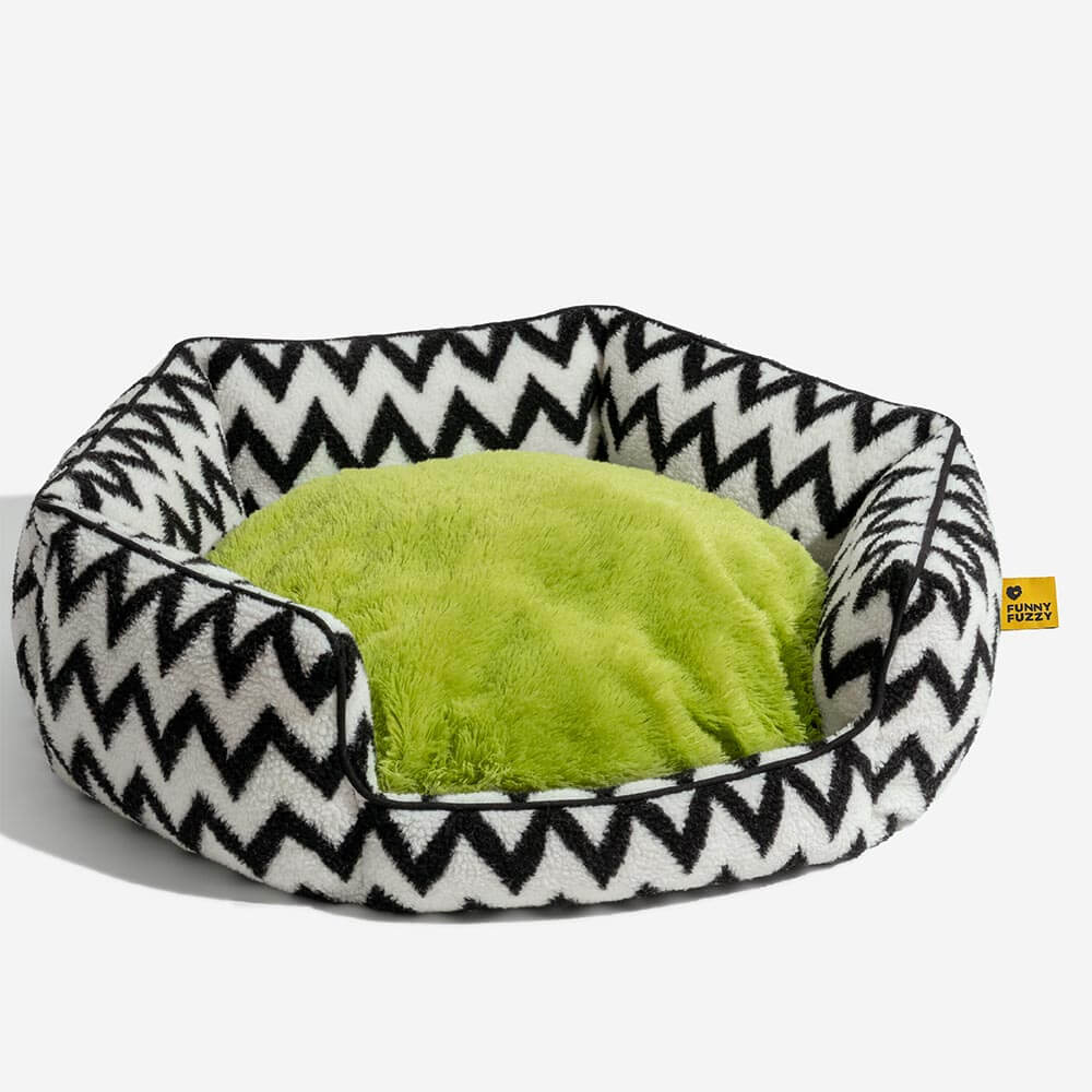 Cama para gatos de chevrón Plush Retreat - El abrazo cálido