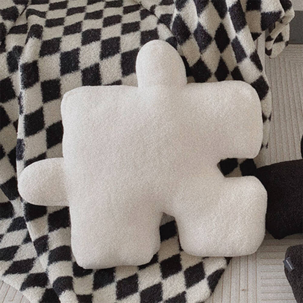 Cojín de sofá de peluche con forma de rompecabezas creativo