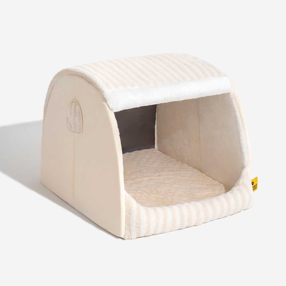 Cama ortopédica para perros con diseño de casa a rayas de moda: Cozy Hideaway