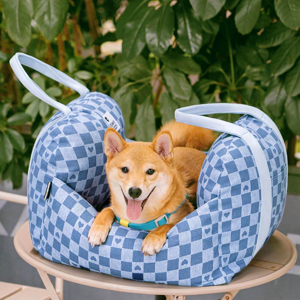 Cama para Asiento de Coche para Perros Vintage a Cuadros con Corazones